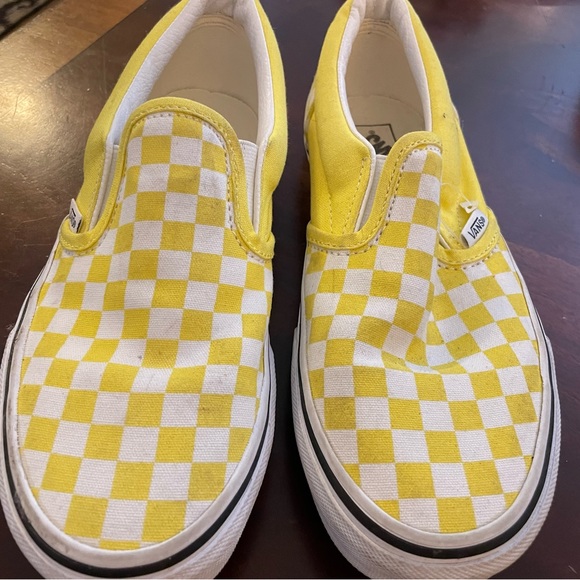 Yellow and white checked Vans barely worn size US Juniors 5 - Picture 2 of 6